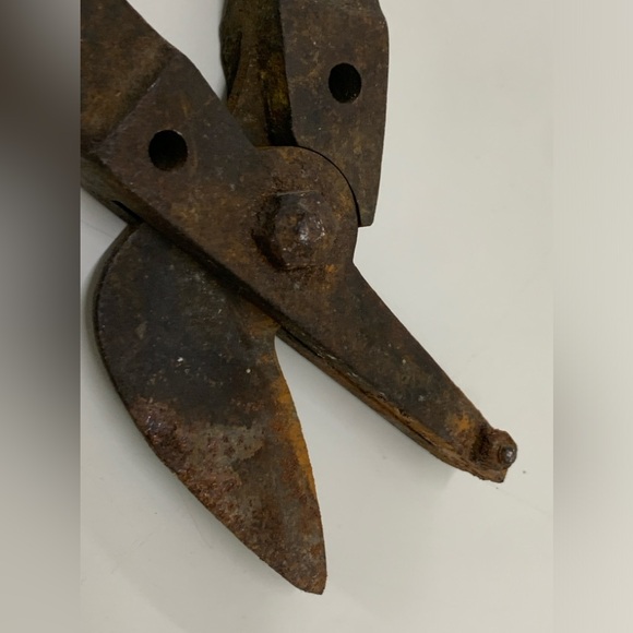 Early 20th Century Antique 13” Heavy Duty Sheet Metal Cutting Tin Snip Shears - Picture 14 of 16
